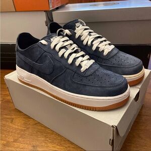 Nike Men’s Navy Suede Low-Top Sneakers with Gum Sole